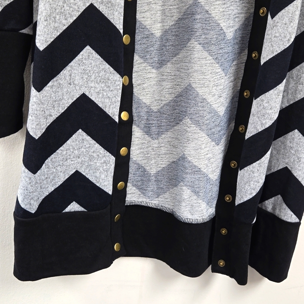Halife Snap Closure Long Cardigan - Picture 5 of 10